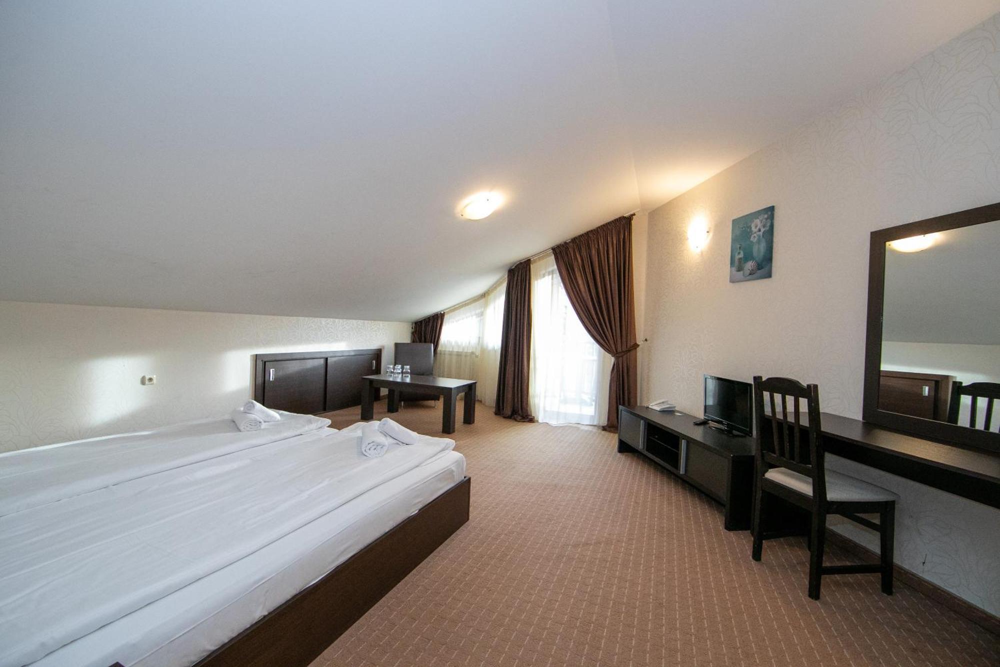 Hotel Iceberg Borovets Exterior photo